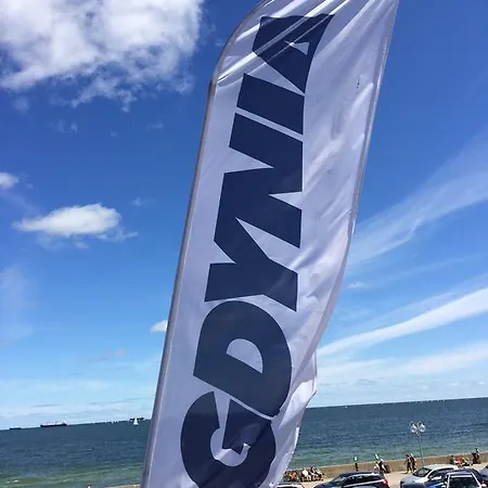 Charming Boulevard Apartment *