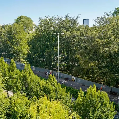 شقة Charming Boulevard غدينيا