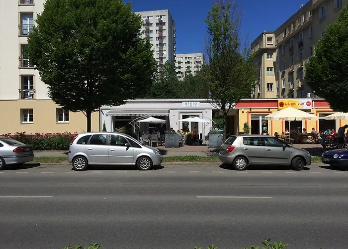 Charming Boulevard *